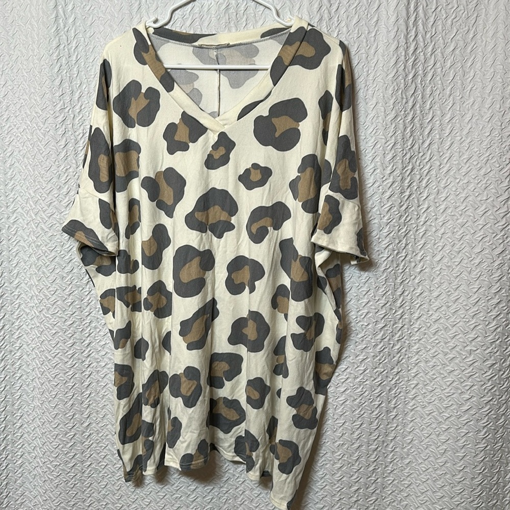 bom bom made in usa - animal print tunic top XL